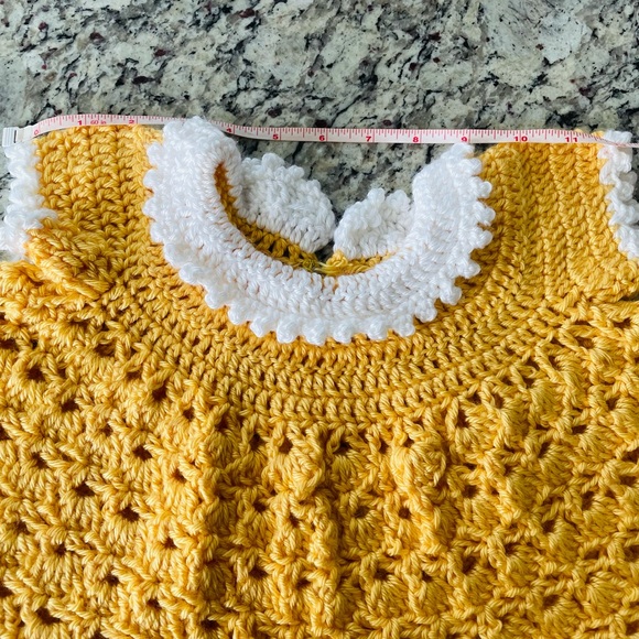 Handcrafted crochet baby dress - Picture 6 of 8
